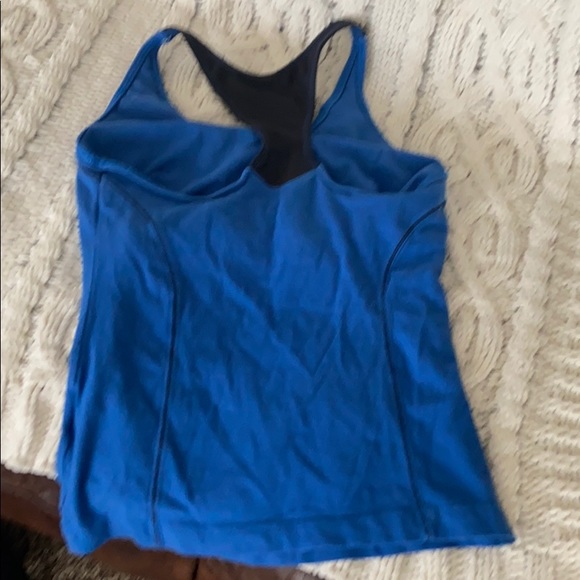 Nike work out top - Picture 2 of 3